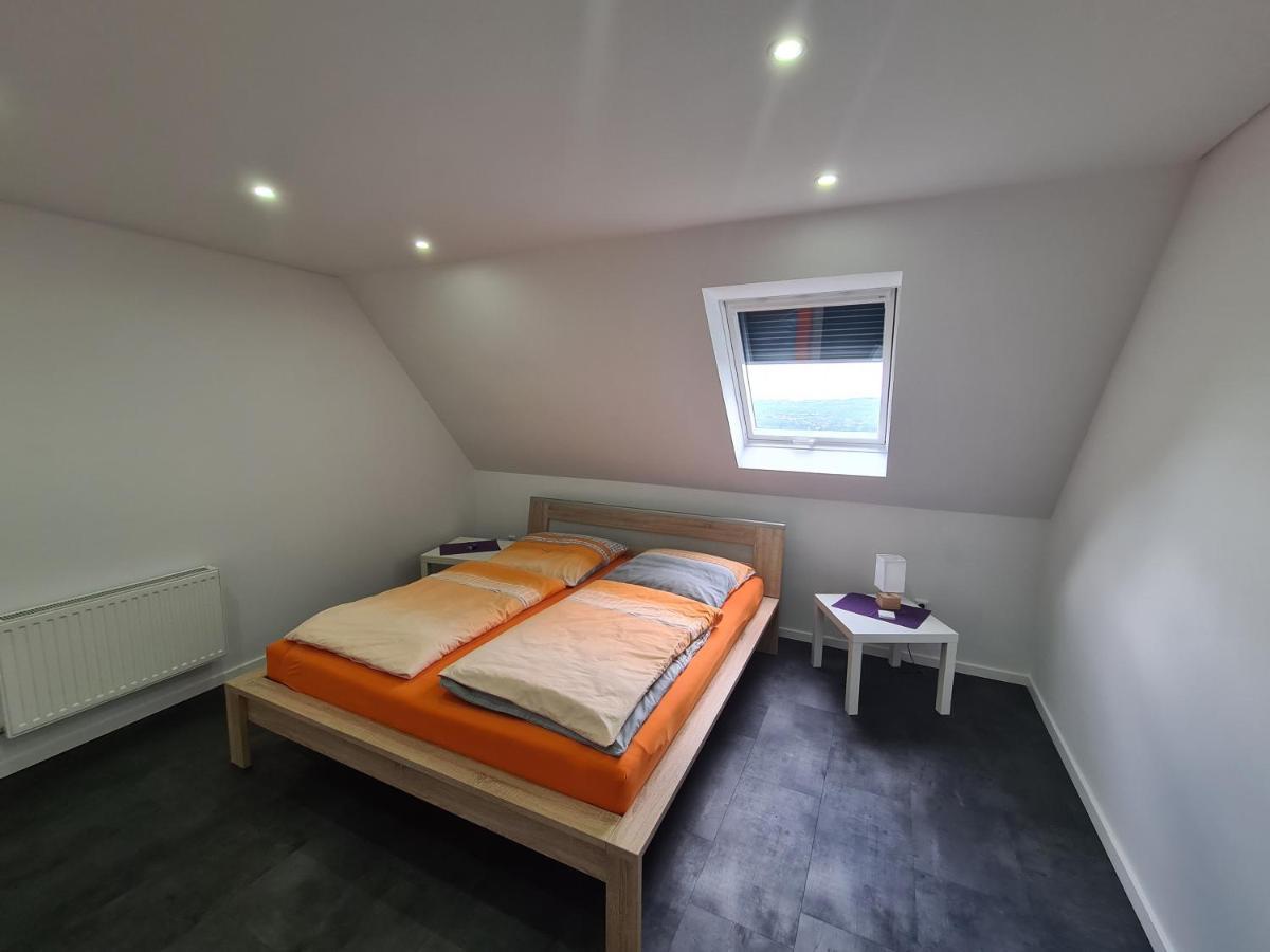 Moderne Ferienwohnung Mit Aussicht Bad Oeynhausen Kültér fotó